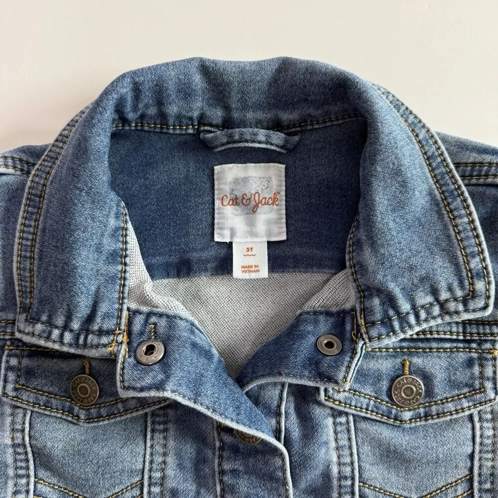 CAT & JACK Denim Jacket Girl's Toddler 5T Blue Jean Coat Outerwear Pockets Retro